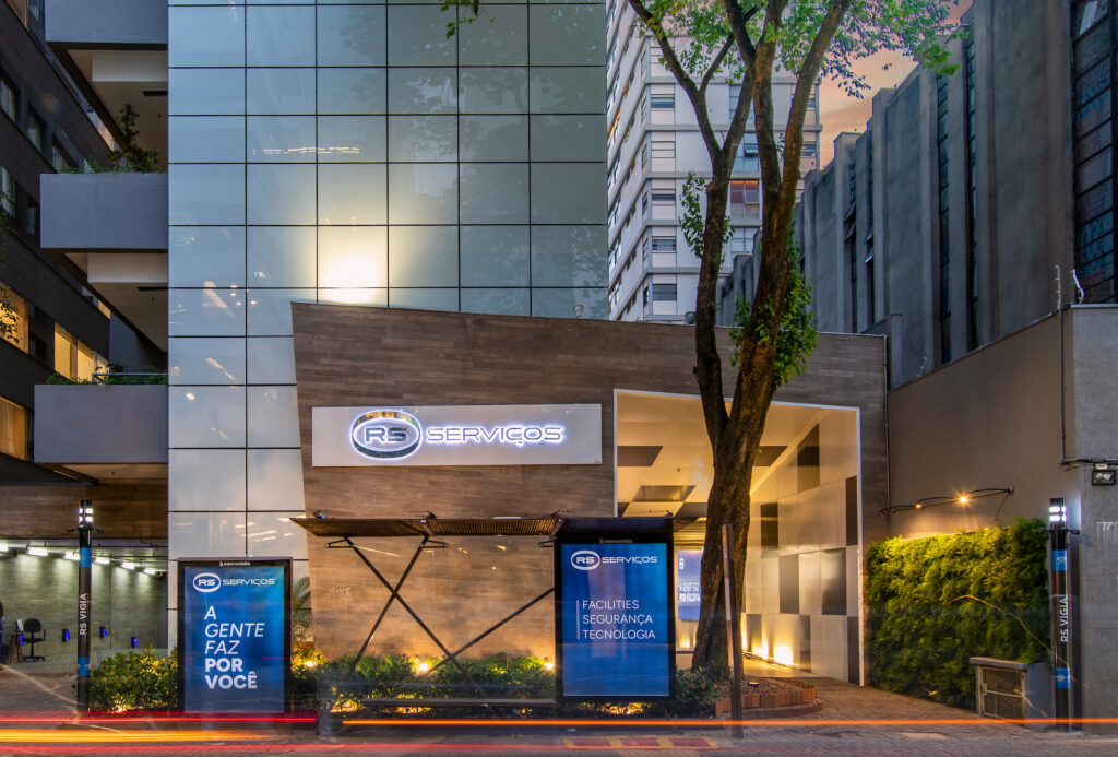 Matriz da RS Serviços - Faixada do prédio administrativo localizado a 2 minutos da Av.Paulista